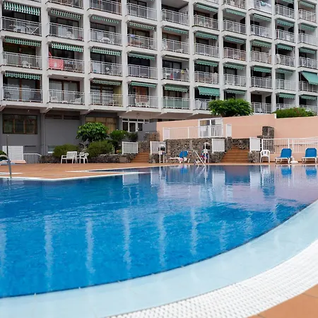 Juanvi's Corner アパート アデヘ